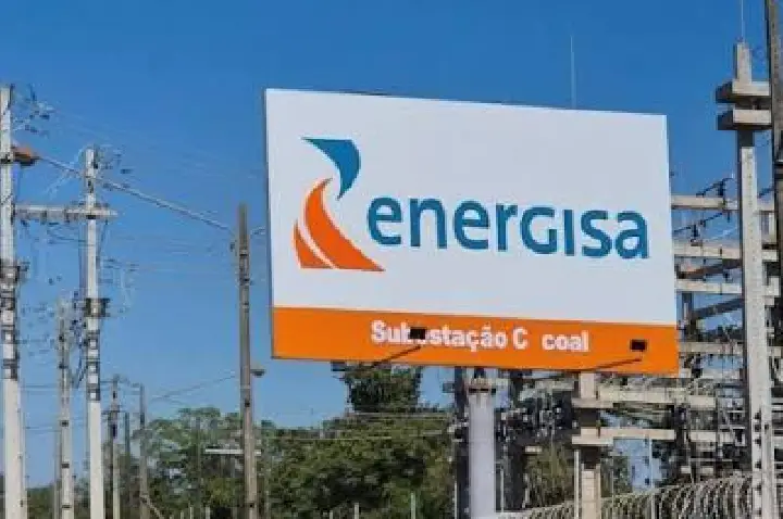 Moradores do Bairro 7 de Setembro enfrentam mais de 11 horas sem energia e criticam atendimento da Energisa em Cacoal