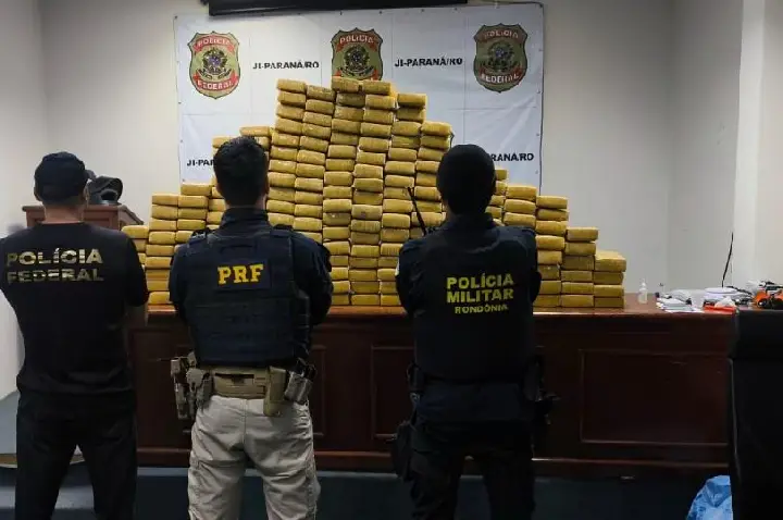 Operação conjunta intercepta carro com 210 quilos de skunk em Rondônia; um foi preso