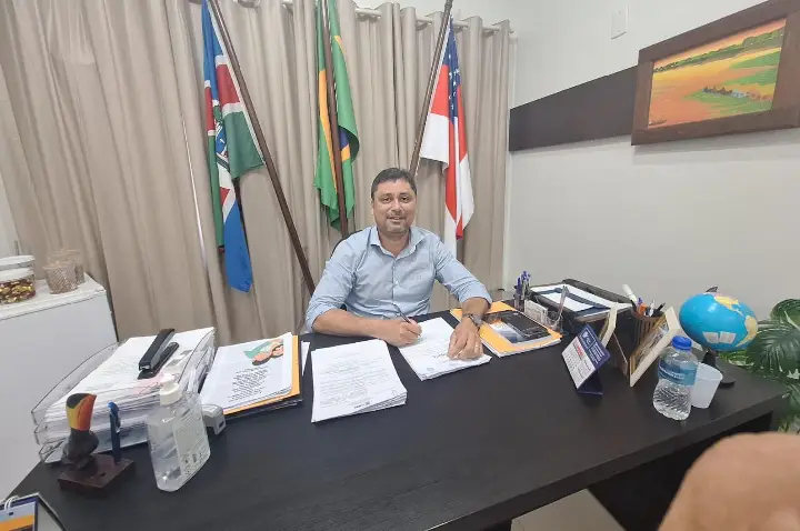 PREFEITO DO MUNICÍPIO DE LÁBREA PARTICIPA DA XXXVII MARCHA DOS PREFEITOS EM BRASÍLIA; PRESIDENCIÁVEIS SERÃO SABATINADOS