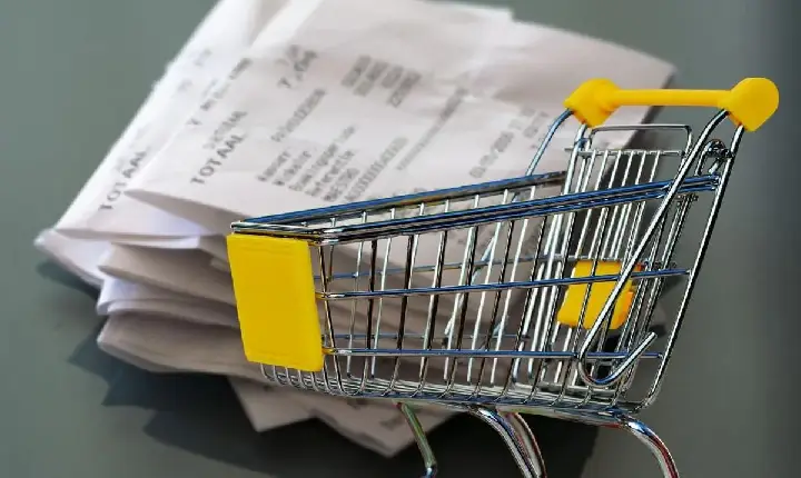 Vendas no varejo caem 3% em abril, pior resultado em um ano, diz Cielo