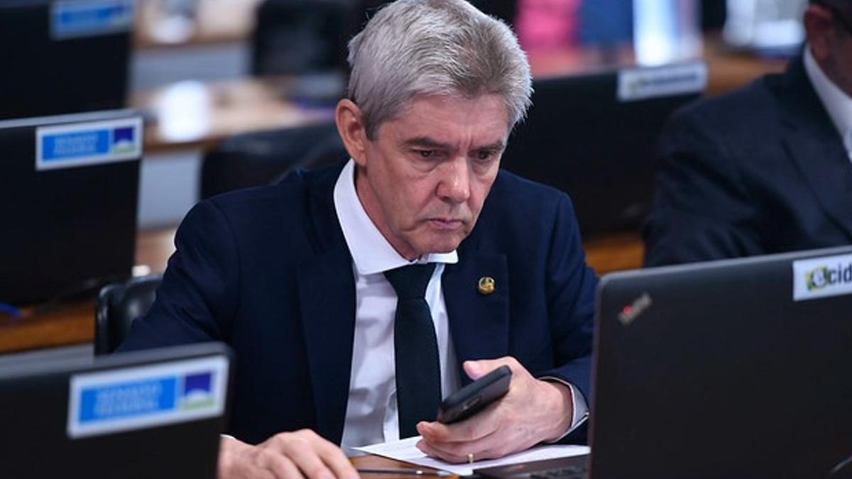 JAIME BAGATTOLI: Senador assina documento para acelerar votação de projeto que revoga saída temporária de presos