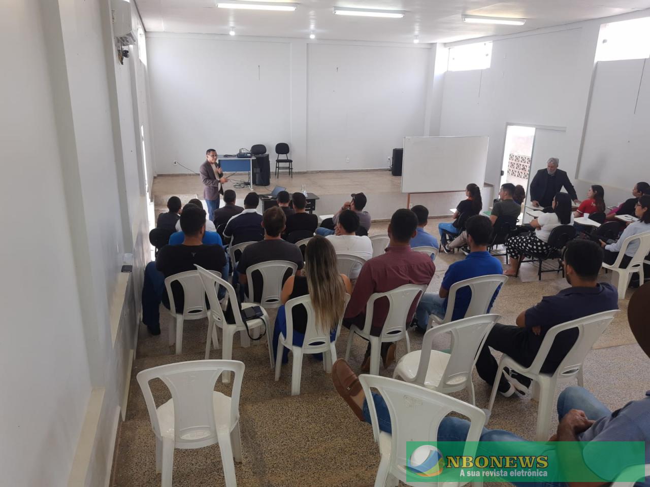Acebras de Nova Brasilândia do Oeste realizou ontem duas palestras importantes para o cenário do empreendedorismo local