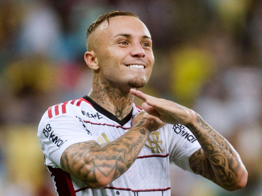 Com amplo domínio, Mengão bate o Fluminense por 2 a 0 e abre vantagem na semifinal do Carioca