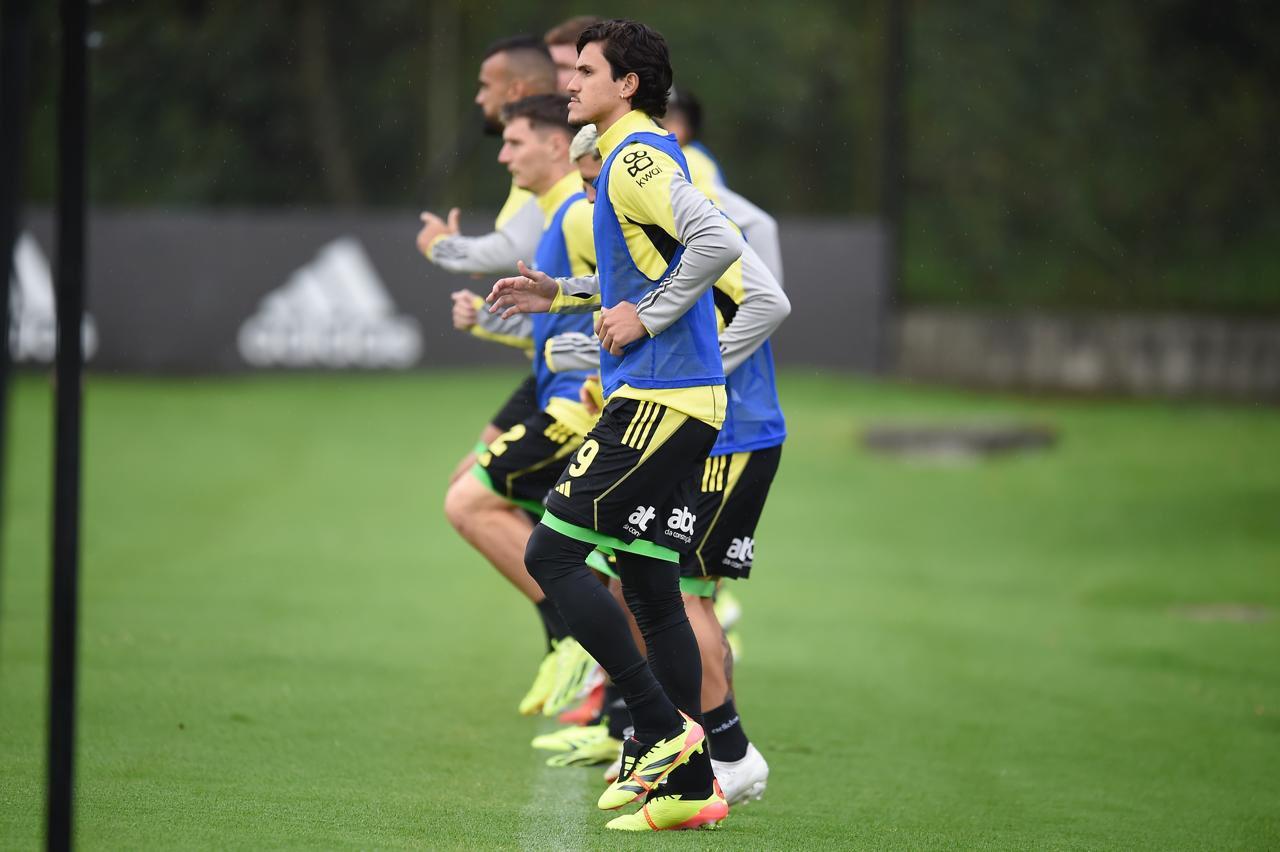 Flamengo inicia busca pelo tetracampeonato da Libertadores na Colômbia