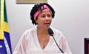 Humanizar, melhorar e transformar a Saúde Pública do Município é uma das prioridades da pré-candidata a prefeita Maria Rezende