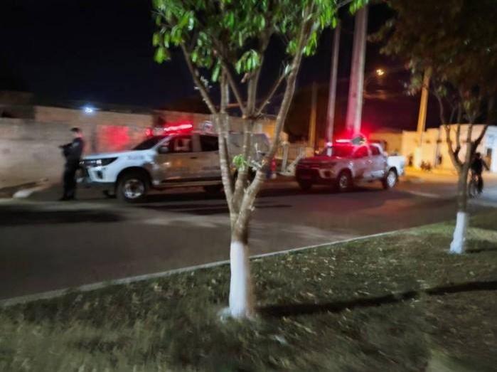 Jovem é assassinado e outros dois ficam feridos em ataque a casa em Vilhena