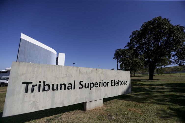 Toffoli mantém multa contra parlamentares por mentira sobre Lula