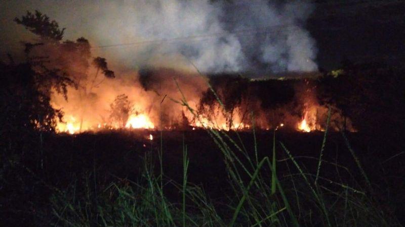 Incêndio em Nova Brasilândia D’Oeste Destrói Propriedades na Linha 114 Norte