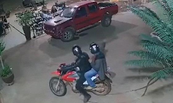 Vídeo mostra momento em que líder de garimpo é assassinado a tiros; veja