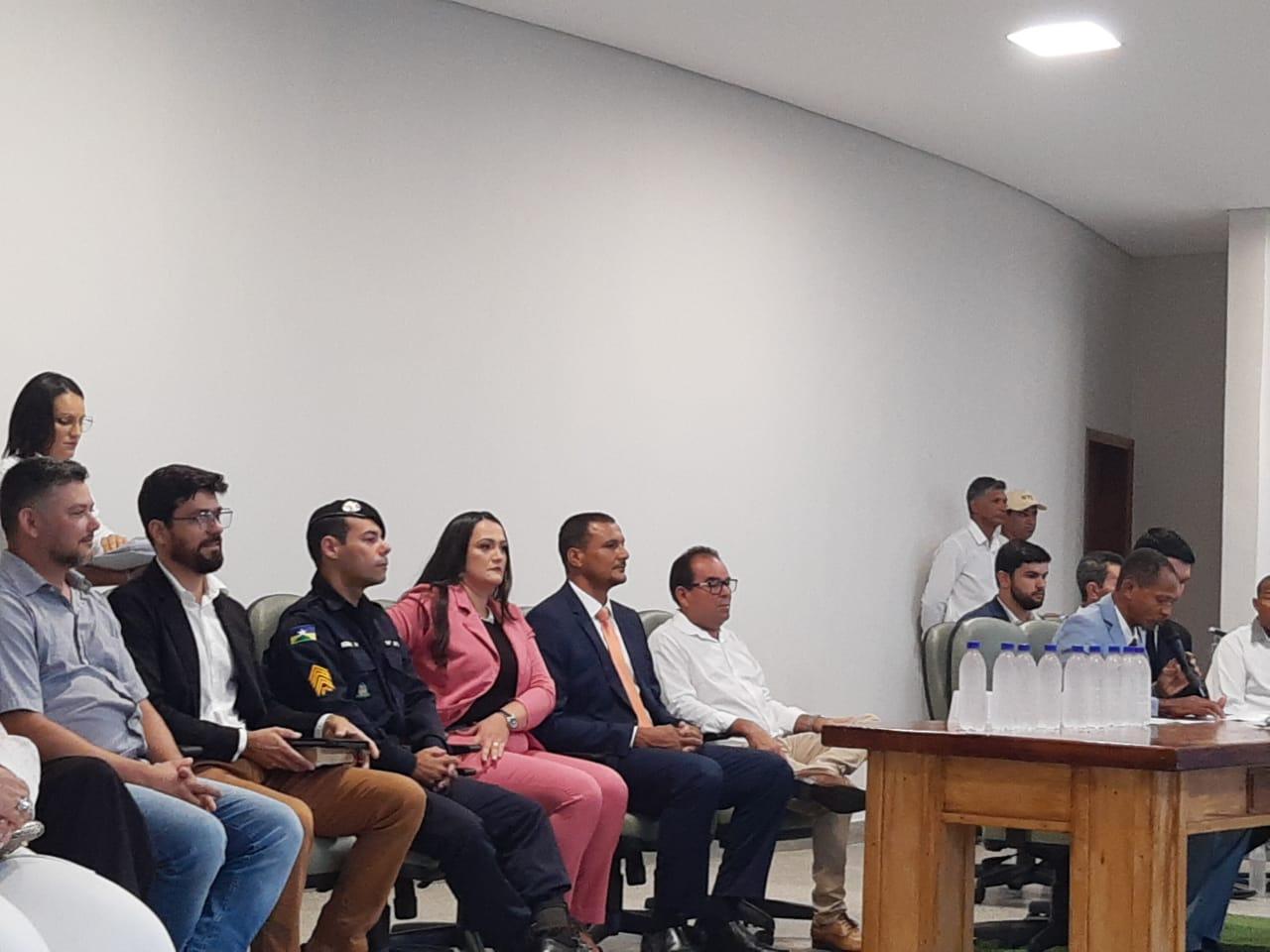 Com o final do mandato do prefeito Hélio da Silva e a posse do prefeito Ginão e sua vice Francielle Gorza Nova Brasilândia começa a escrever uma nova história na gestão municipal