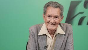 Morre narrador esportivo Léo Batista, aos 92 anos