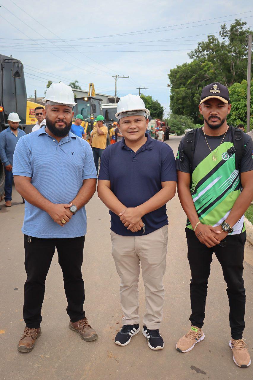 PREFEITURA DO MUNICÍPIO DE LÁBREA INTENSIFICA COLETA DE LIXO, DESOBSTRUÇÃO DE CÓRREGOS E IGARAPÉS