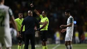 Domingo de Brasileirão teve polêmicas de arbitragem e nenhum time 100%