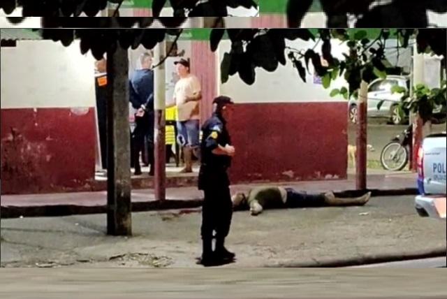 Homem morre ao ser esfaqueado após briga em bar
