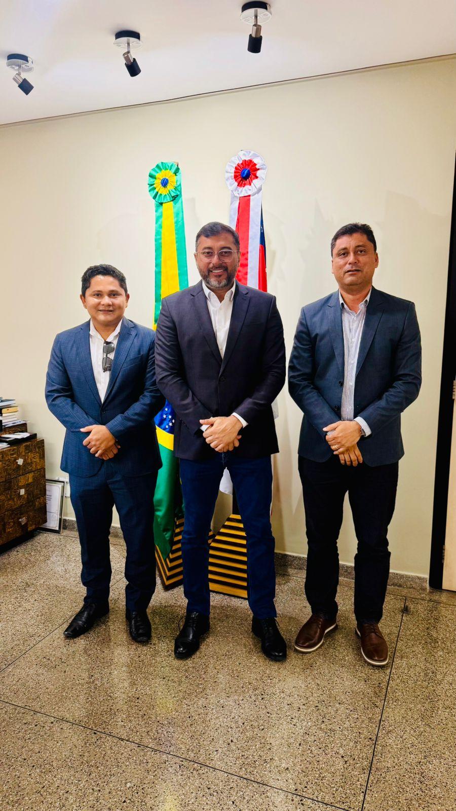 COMITIVA DE LÁBREA CUMPRE AGENDA INSTITUCIONAL NA CAPITAL MANAUS E FIRMA PARCERIAS INÉDITAS COM TJAM