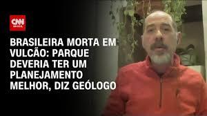 Vulcão na Indonésia: Norma é não deixar pessoa só em trilha, diz geólogo