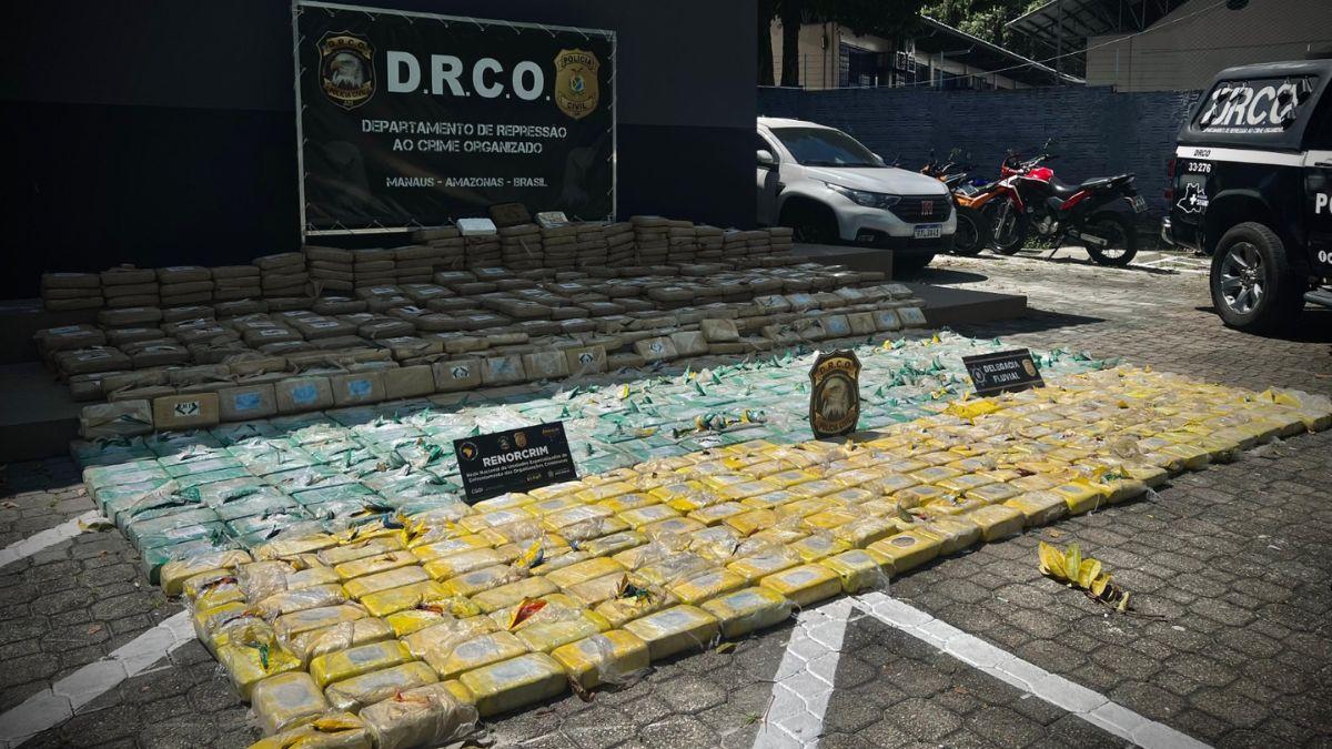 Criminosos são presos com R$ 50 milhões em drogas no rio Solimões, no Amazonas