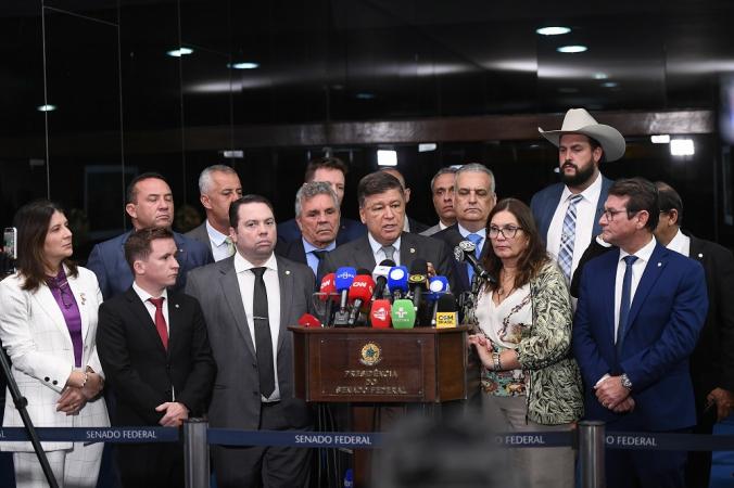 Oposição apresenta requerimento para convocar irmão de Lula em CPMI do INSS