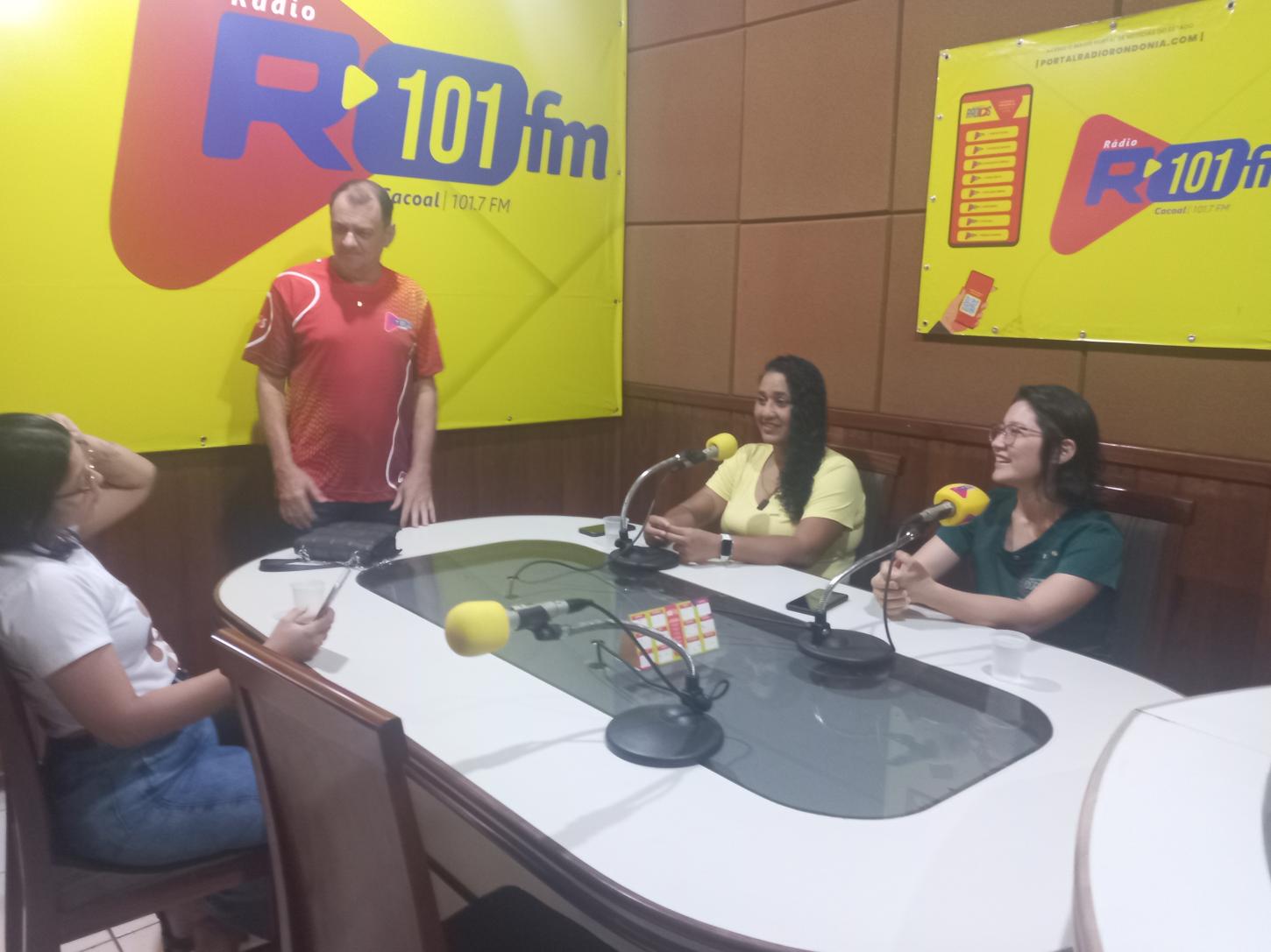 PROGRAMA FALANDO DE SAÚDE QUE ACONTECEU NA MANHÃ DE SÁBADO VEJA NA INTEGRA