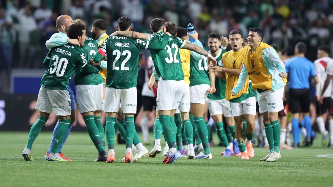 Abel manda recado à torcida do Palmeiras: 