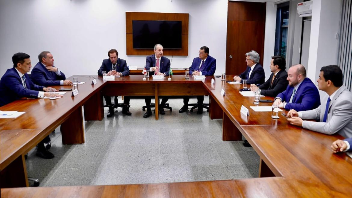 Metade das emendas da bancada do Amazonas será aplicada na saúde em 2026