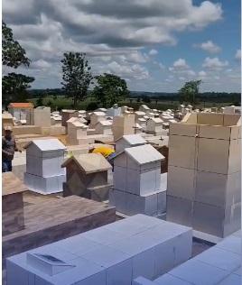 Prefeitura de Nova Brasilândia do Oeste promove limpeza no cemitério para receber a população no Dia de Finados