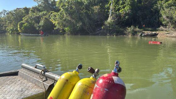 Sacrifício extremo: homens morrem ao resgatar crianças em rio
