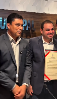 GERLANDO LOPES (PL) PRESTIGIOU NA QUARTA 17, NA CÂMARA MUNICIPAL DE LÁBREA, ATO SOLENE QUE TORNOU PRESIDENTE DA ALEAM, ROBERTO CIDADE, CIDADÃO LABREENSE