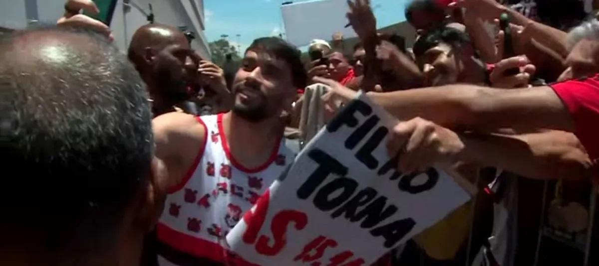 Paquetá desembarca para fechar com Flamengo e avisa: 