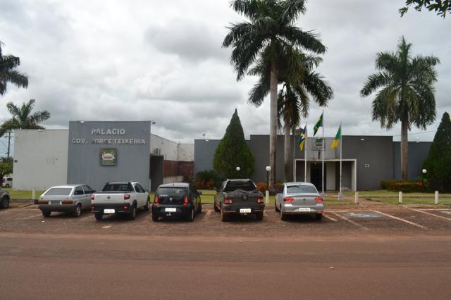 VEREADORES DE ROLIM DE MOURA NÃO TEM VERGONHA NA CARA E ENGORDAM SEUS SALÁRIOS COM AUXÍLIO ALIMENTÇÃO DE R$ 2,400 REAIS