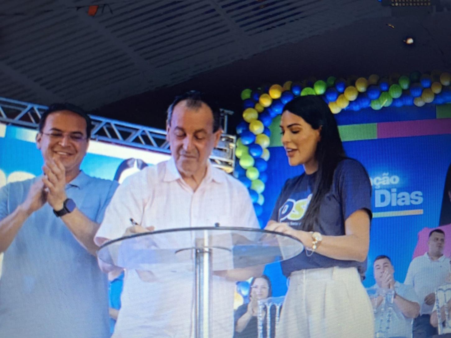 FILIAÇÃO DA DEPUTADA MAYRA DIAS AO PSD DO SENADOR OMR AZIZ CAUSA FRISSON NO MUNDO POLITICO AMAZONENSE E PUXA PRA CIMA SUA PRÉ-CANDIDATURA AO GOVERNO DO AM
