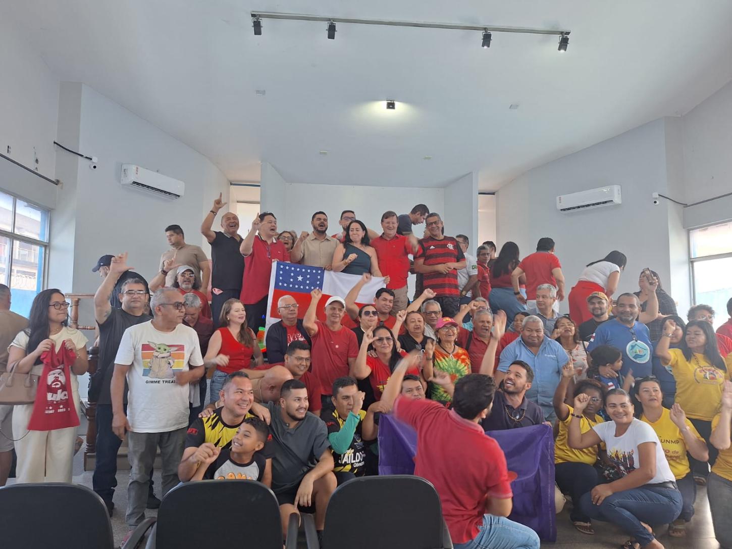 PRÉ-CANDIDATO AO SENADO, MARCELO RAMOS, CONCLAMA MILITÂNCIA PETISTA A IR ÀS RUAS DEFENDER A DEMOCRACIA