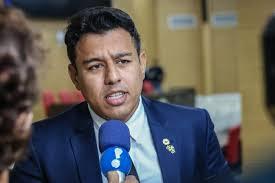 Adailton Fúria desponta como líder na corrida pelo governo em regiões estratégicas do estado