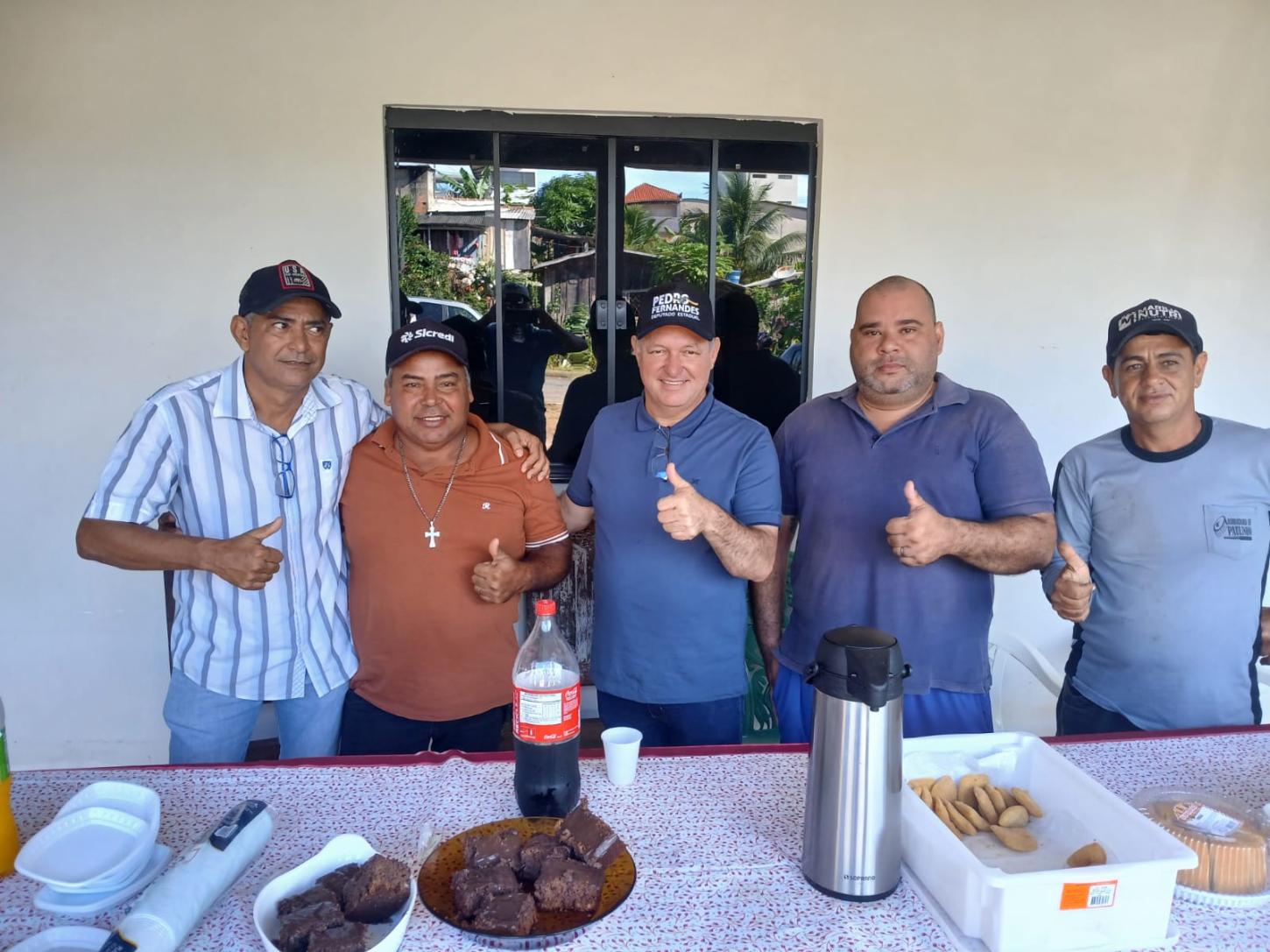 Edilson Meira recepciona deputado Pedro Fernandes em sua residência e costura apoio de lideranças locais para a reeleição do deputado