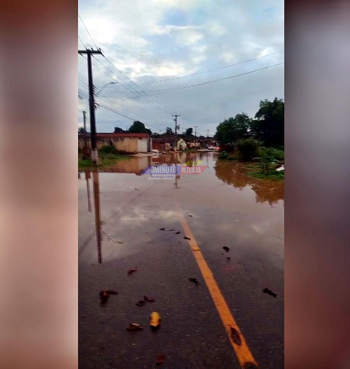 Rio Pirarara transborda em Cacoal e deixa moradores em alerta nesta segunda-feira