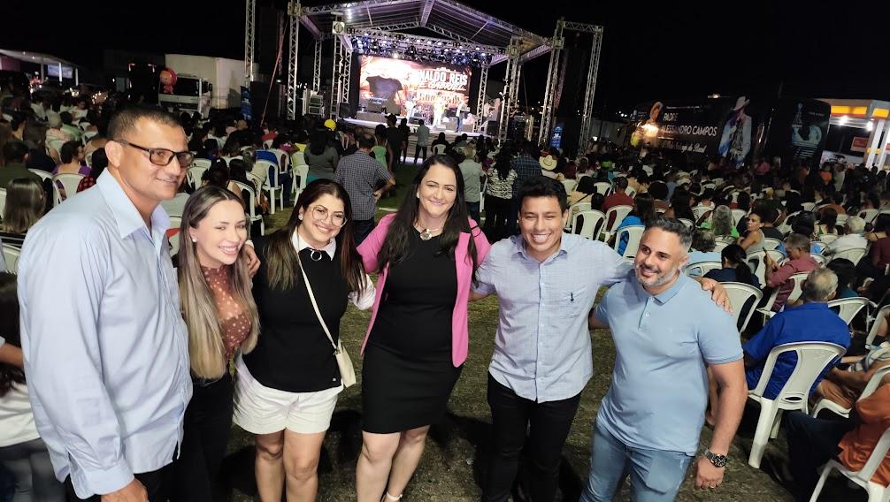 Adailton Fúria prestigia grande evento em Nova Brasilândia d’Oeste e reforça apoio à cultura e às tradições