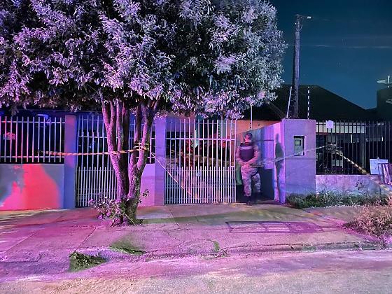 Menores invadem casa, apontam armas para policiais e morrem em confronto em Nova Mutum