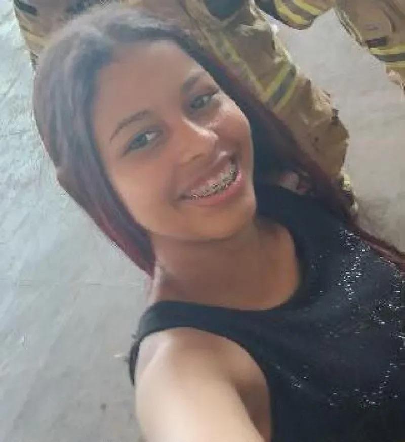Adolescente de 15 anos está desaparecida e família pede ajuda para localizá-la