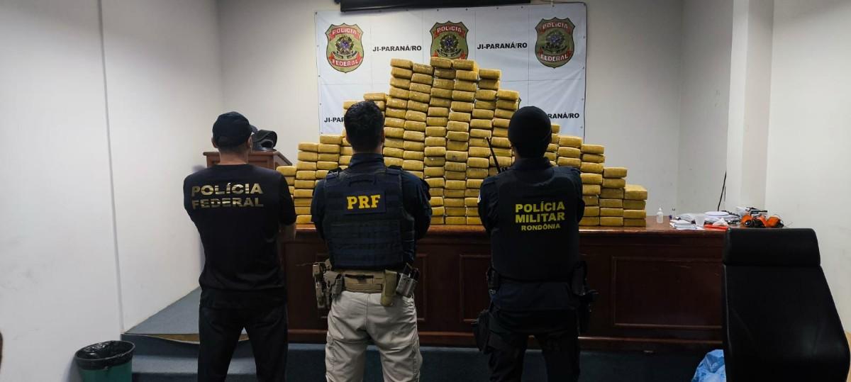 Operação conjunta intercepta carro com 210 quilos de skunk em Rondônia; um foi preso