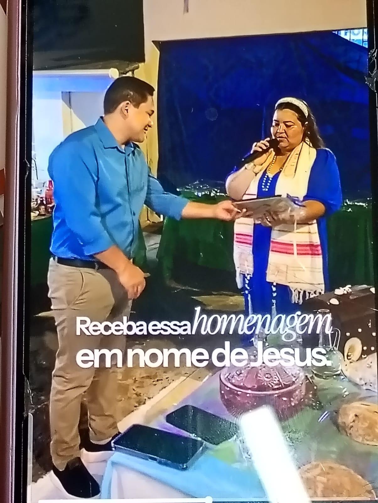 “AMIGOS DO TELHADO”, COM AÇÕES SOCIAIS INCLUSIVAS ÀS MULHERES AMAZONENSES A PARTIR DO BAIRRO MONTE SINAI PRESTA HOMENAGEM AO VICE-PREFEITO DE LÁBREA