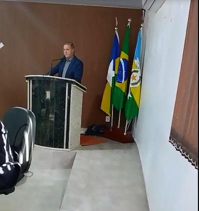 Após solicitação do vereador Menudão do Povão, pacientes ganham espaço mais digno para aguardar transporte da saúde em Nova Brasilândia