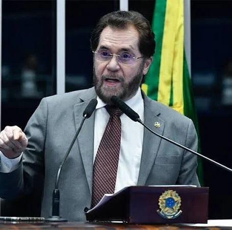 Plínio Valério endurece discurso na CPI das ONGs e cobra transparência em repasses milionários
