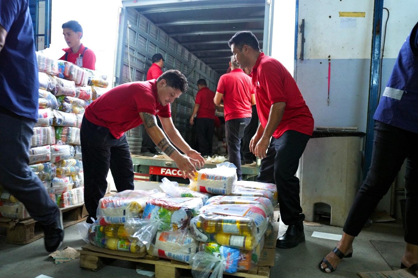 Prefeitura de Manaus enviará 230 toneladas de ajuda humanitária para a Venezuela