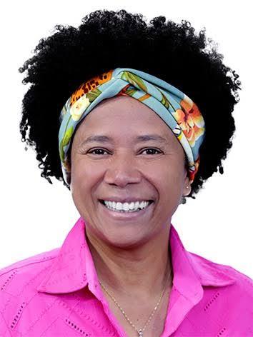 SILVIA VRISTINA LIDERA AS PESQUISAS PARA O SENADO