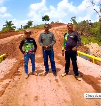 Prefeitura de Nova Brasilândia Avança na Infraestrutura Rural com Entrega de Nova Ponte e Rebaixamento de Morro na Linha 17 Sul
