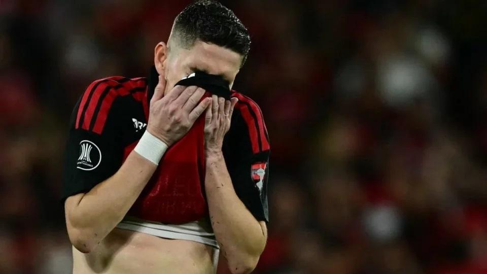 Flamengo cai para o Estudiantes e revive eliminações históricas no Maracanã; relembre os vexames