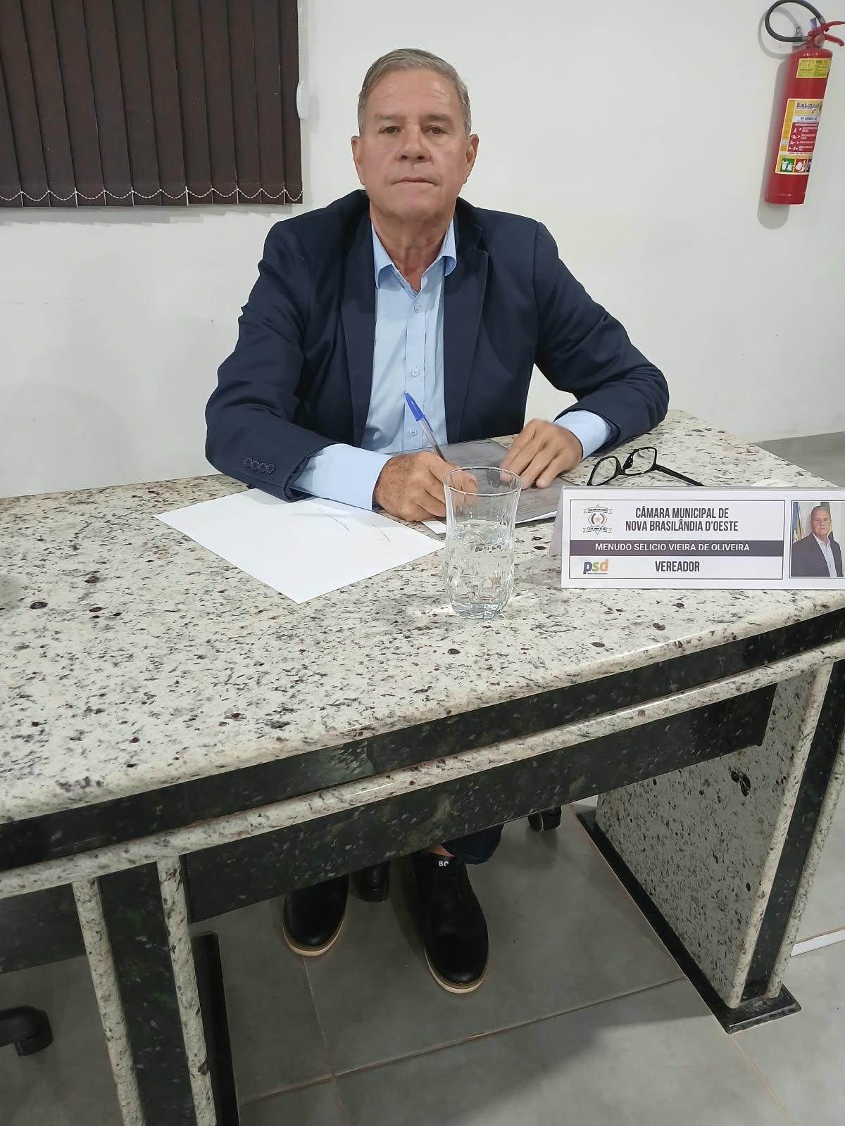 Menudão do Povão cobra melhorias e solicita revitalização dos bancos da praça do Setor 13
