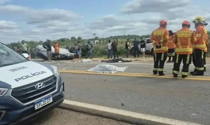 Acidente entre dois carros mata quatro pessoas da mesma família na BR 364 em Diamantino