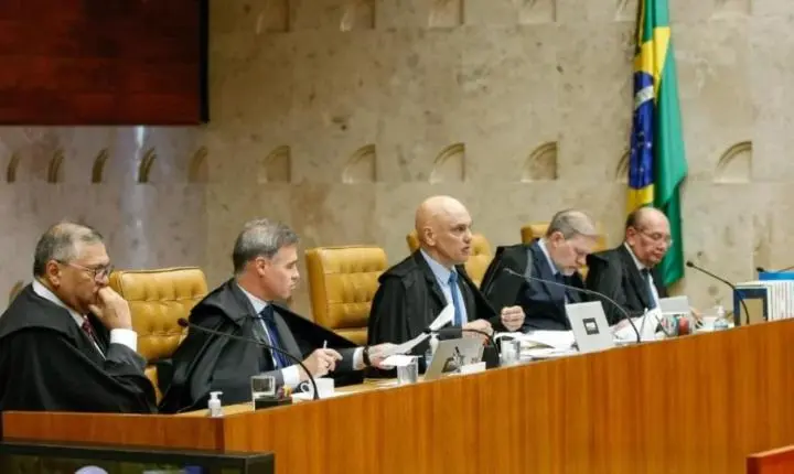 Crise no STF expõe racha entre ministros após mensagens de Moraes e Vorcaro
