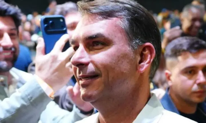 Flávio topa quebrar sigilo bancário e telefônico, mas exige que Lula libere cartão corporativo de Janja